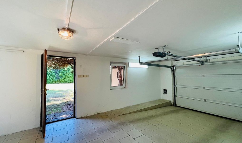 Prodej domu 321 m² s pozemkem 833 m², Liberec – náhled fotky 44