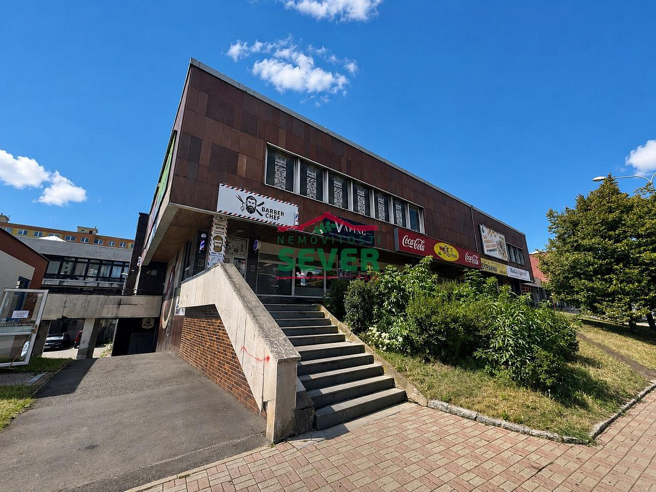 Prodej obchodních prostor 220 m²