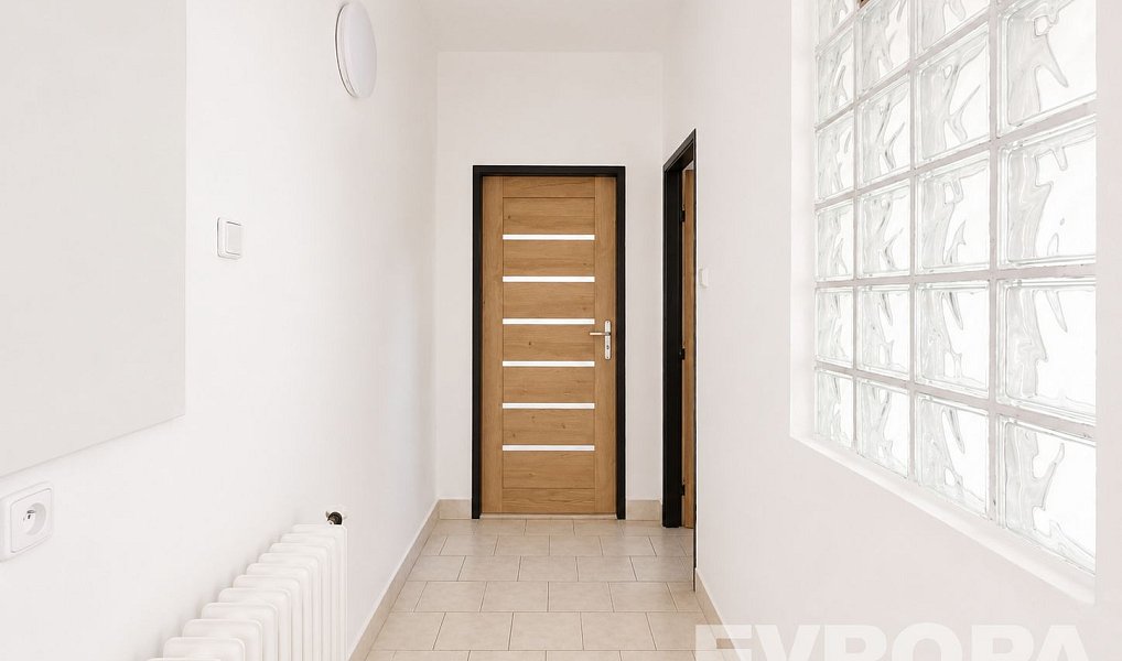 Pronájem kanceláře 117 m², Kolín – náhled fotky 13
