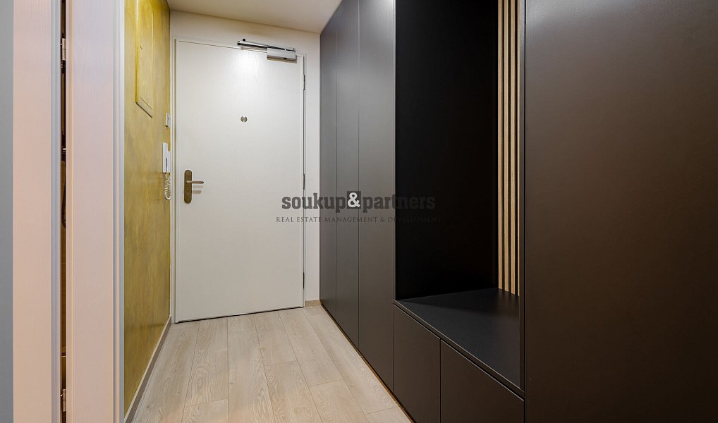 Prodej bytu 1+kk 37 m², Praha – náhled fotky 7
