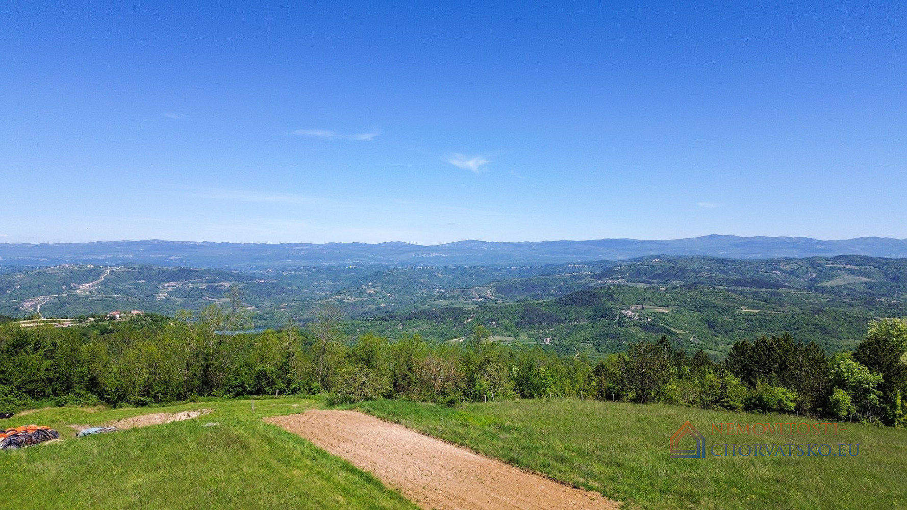 Prodej stavebního pozemku 1 265 m² - Widok 6