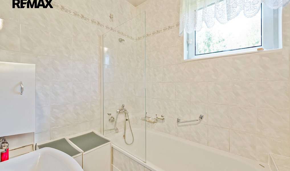 Prodej domu 290 m² s pozemkem 1 221 m², Sedlec-Prčice – náhled fotky 12