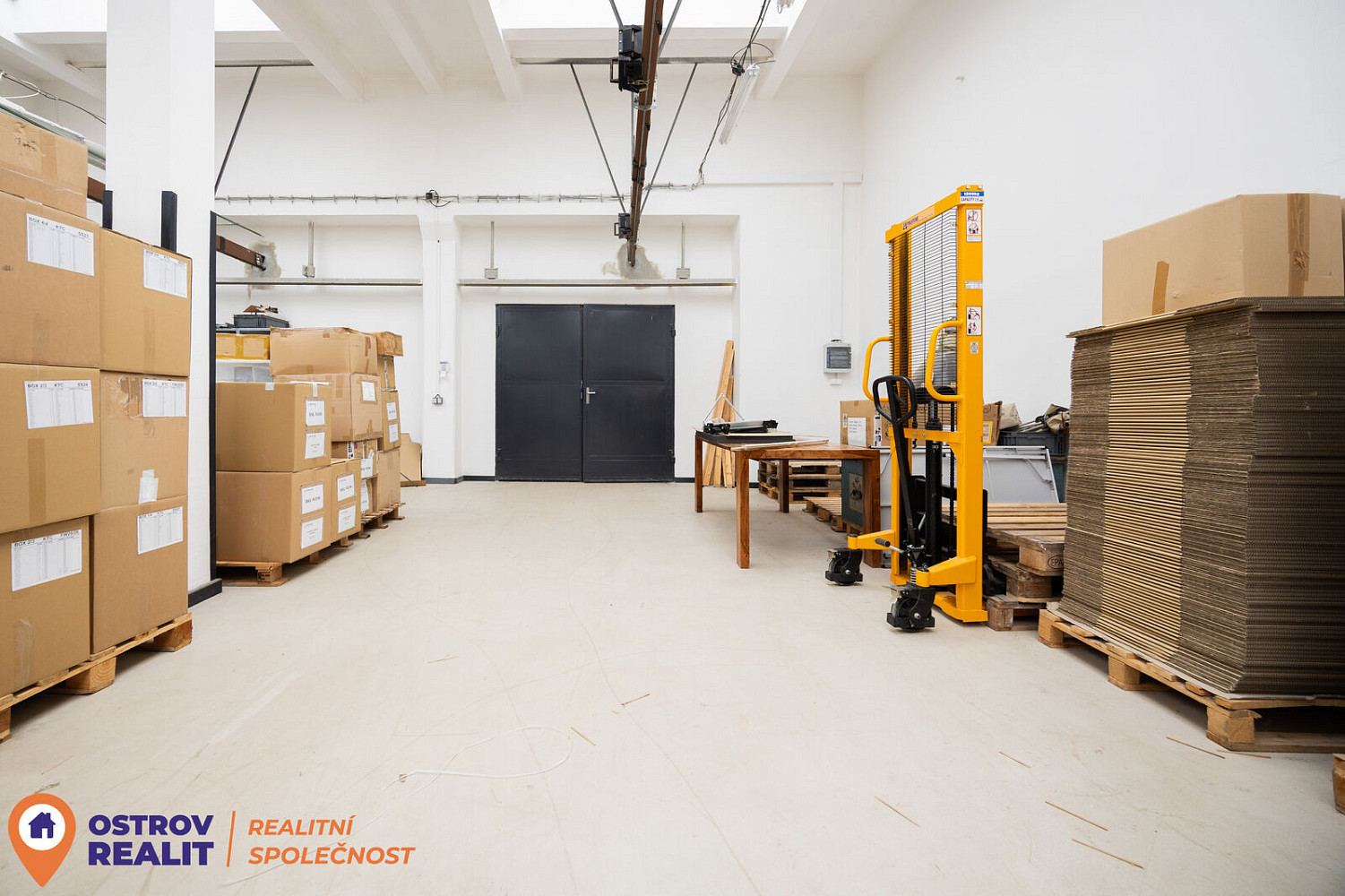 Prodej obchodních prostor 198 m² – fotografie 4