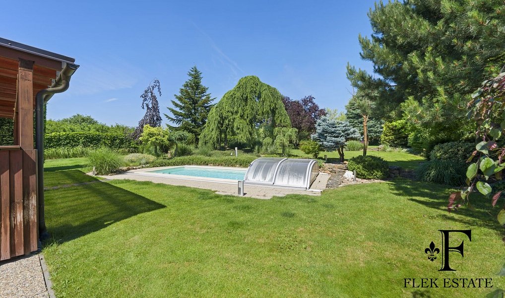 Prodej domu 371 m² s pozemkem 2 392 m², Medlov – náhled fotky 41