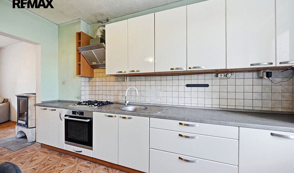 Prodej domu 100 m² s pozemkem 272 m², Chomutov – náhled fotky 8