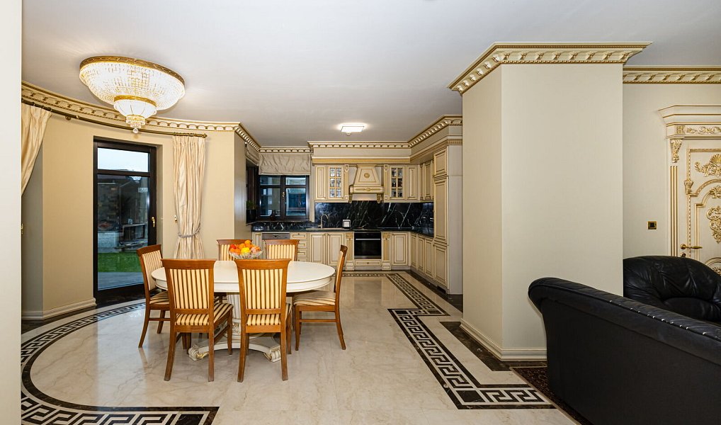 Pronájem domu 450 m² s pozemkem 701 m², Praha – náhled fotky 5
