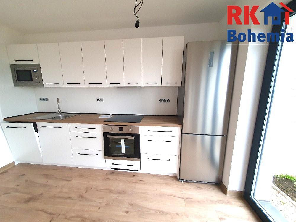Pronájem domu 102 m² s pozemkem 230 m² — photo 3