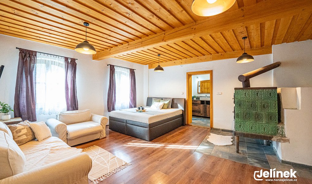 Prodej domu 167 m² s pozemkem 2 511 m², Polička – náhled fotky 8