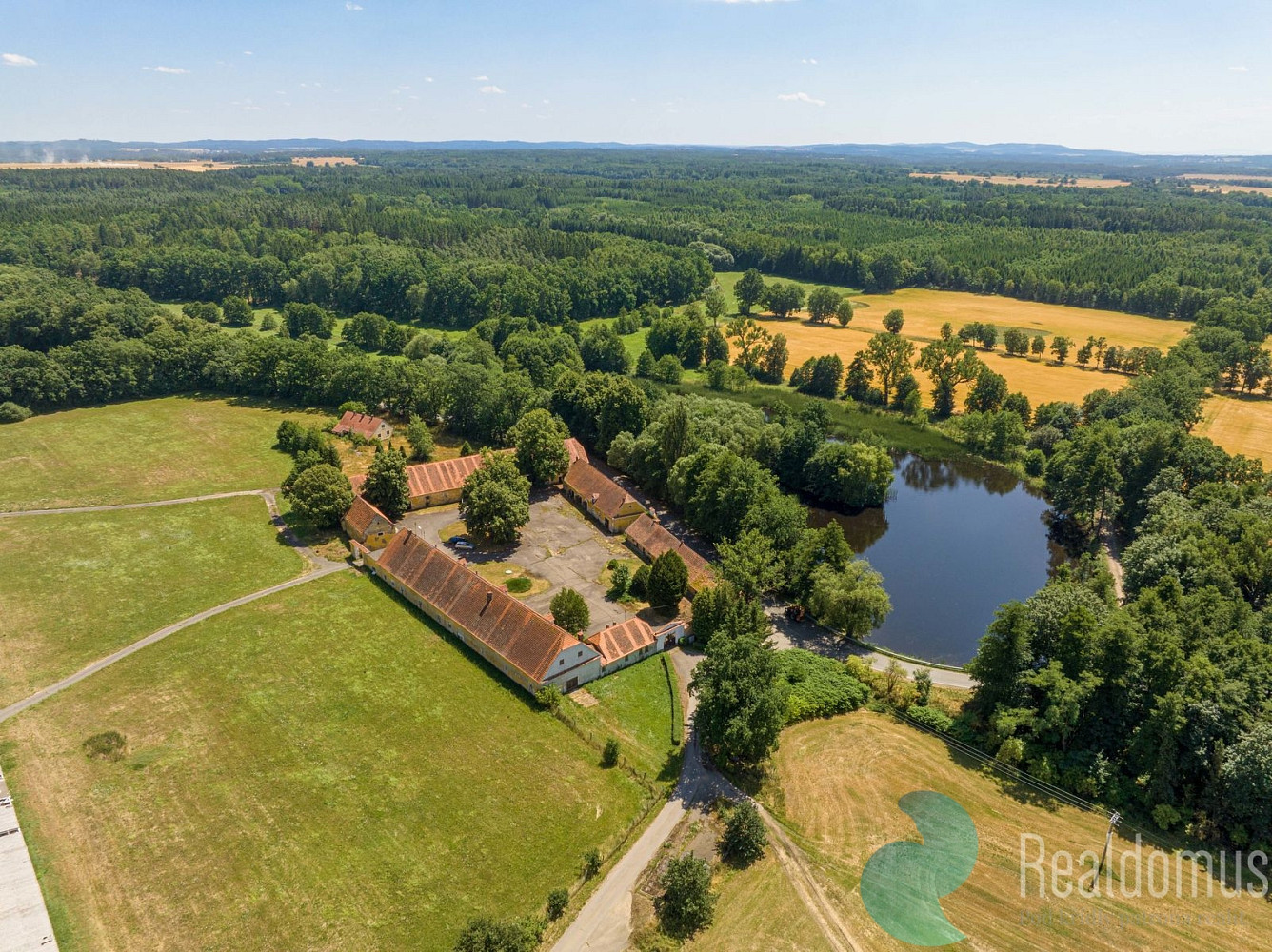 Prodej zemědělského objektu 2 300 m² — photo 2