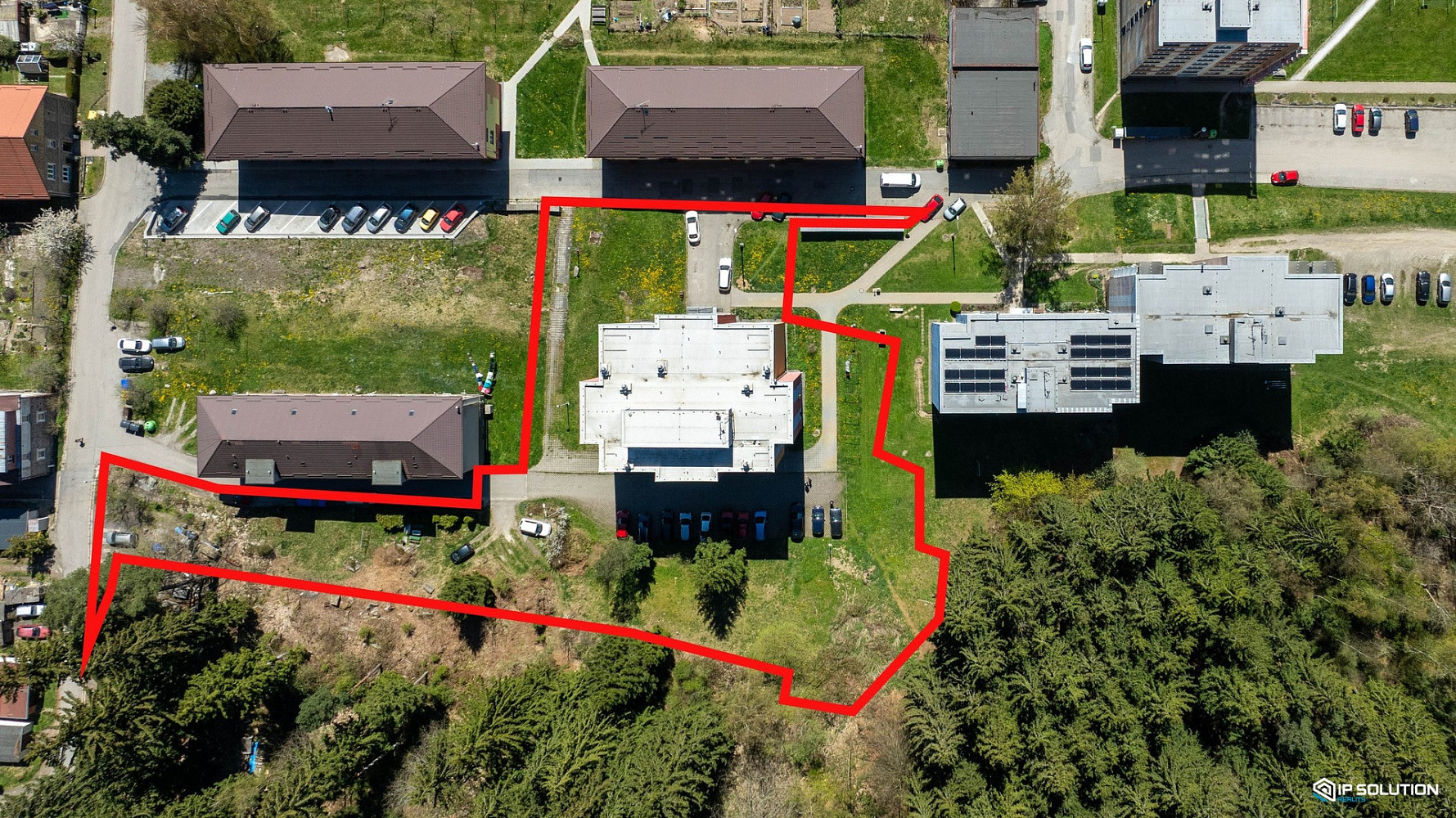 Prodej nájemního domu, činžáku 2 949 m² — photo 2