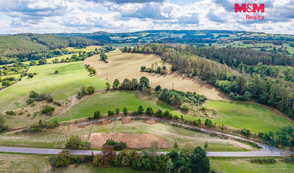 Prodej stavebního pozemku 1 041 m², Milešov – náhled fotky 4