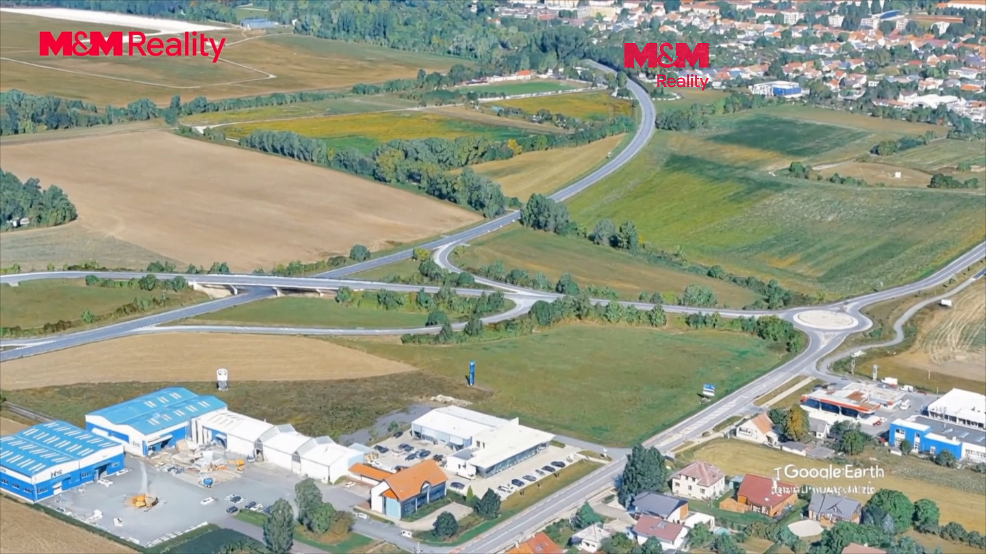 Prodej komerčního pozemku 13 602 m²