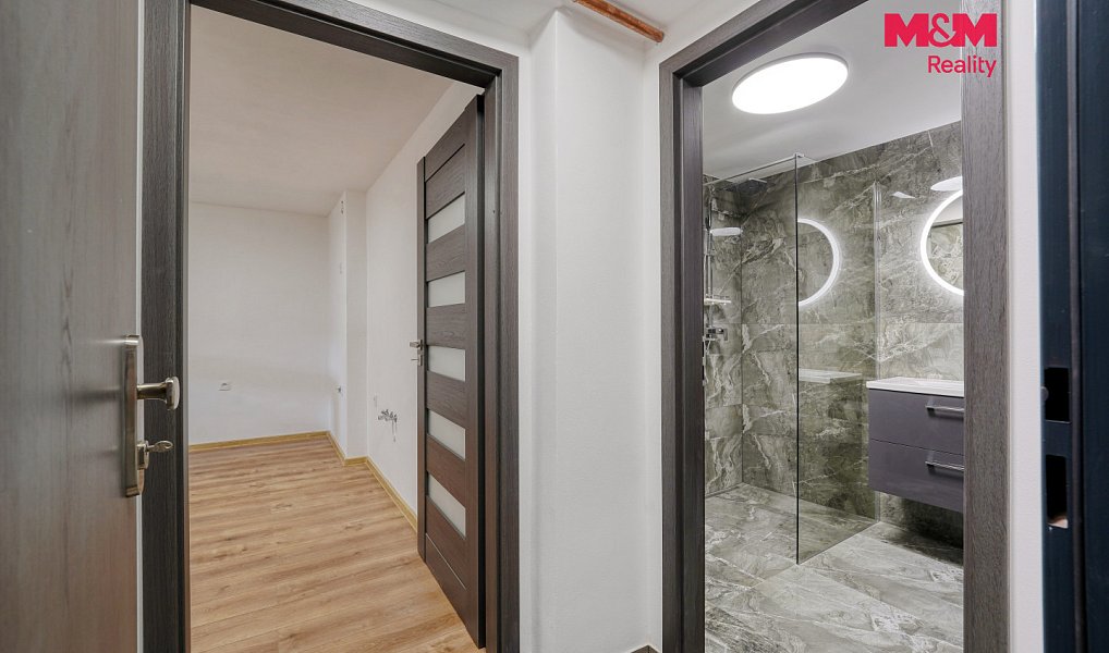 Prodej bytu 1+kk 26 m², Plzeň – náhled fotky 8