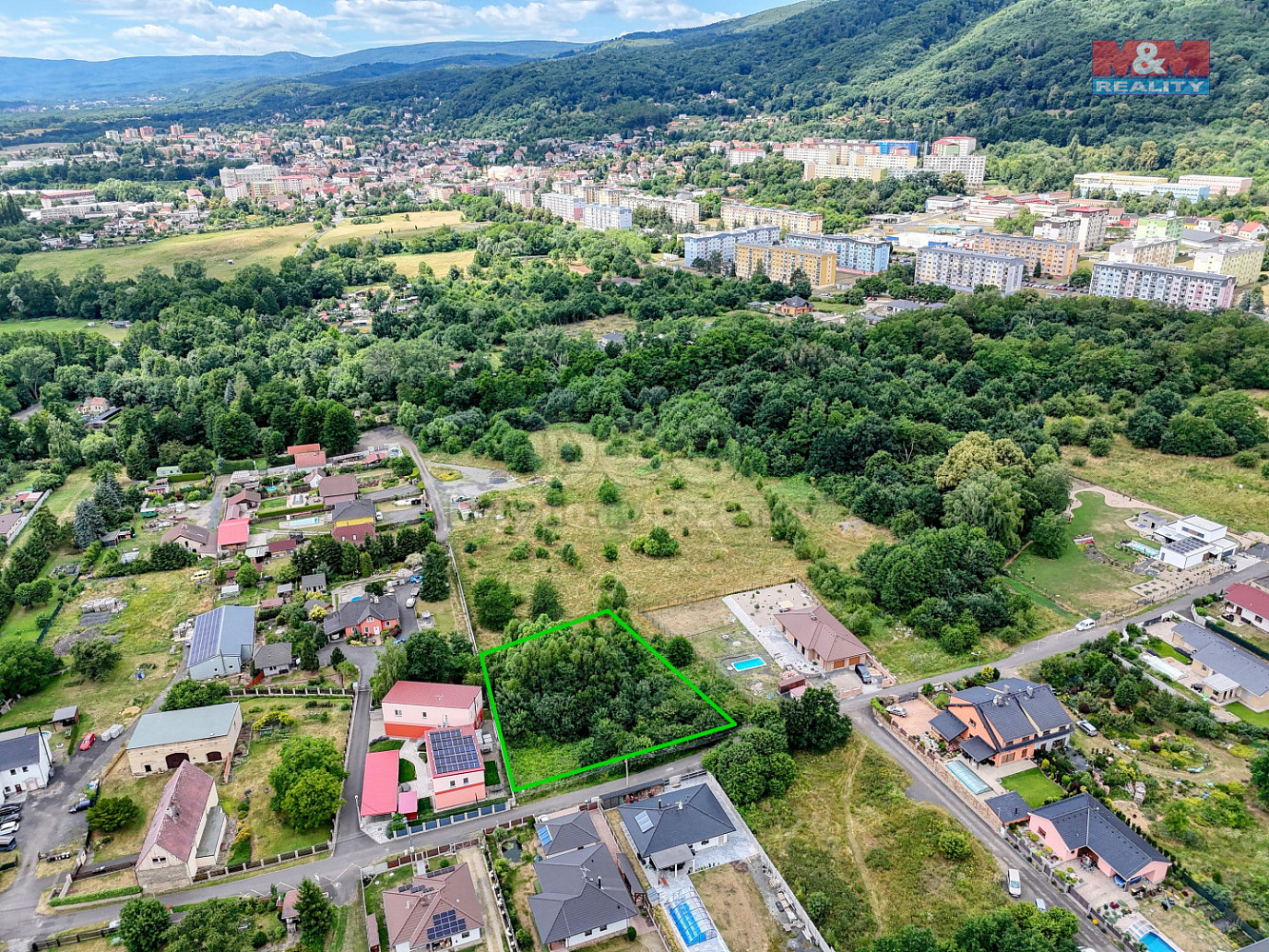 Prodej stavebního pozemku 1 914 m² — photo 2
