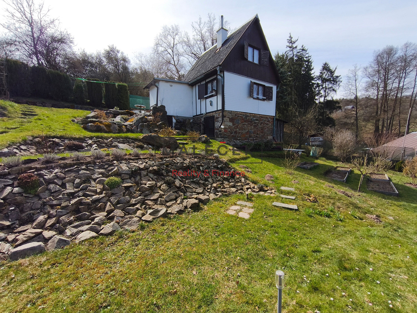 Prodej chaty/chalupy 42 m² s pozemkem 489 m² – fotografie 2