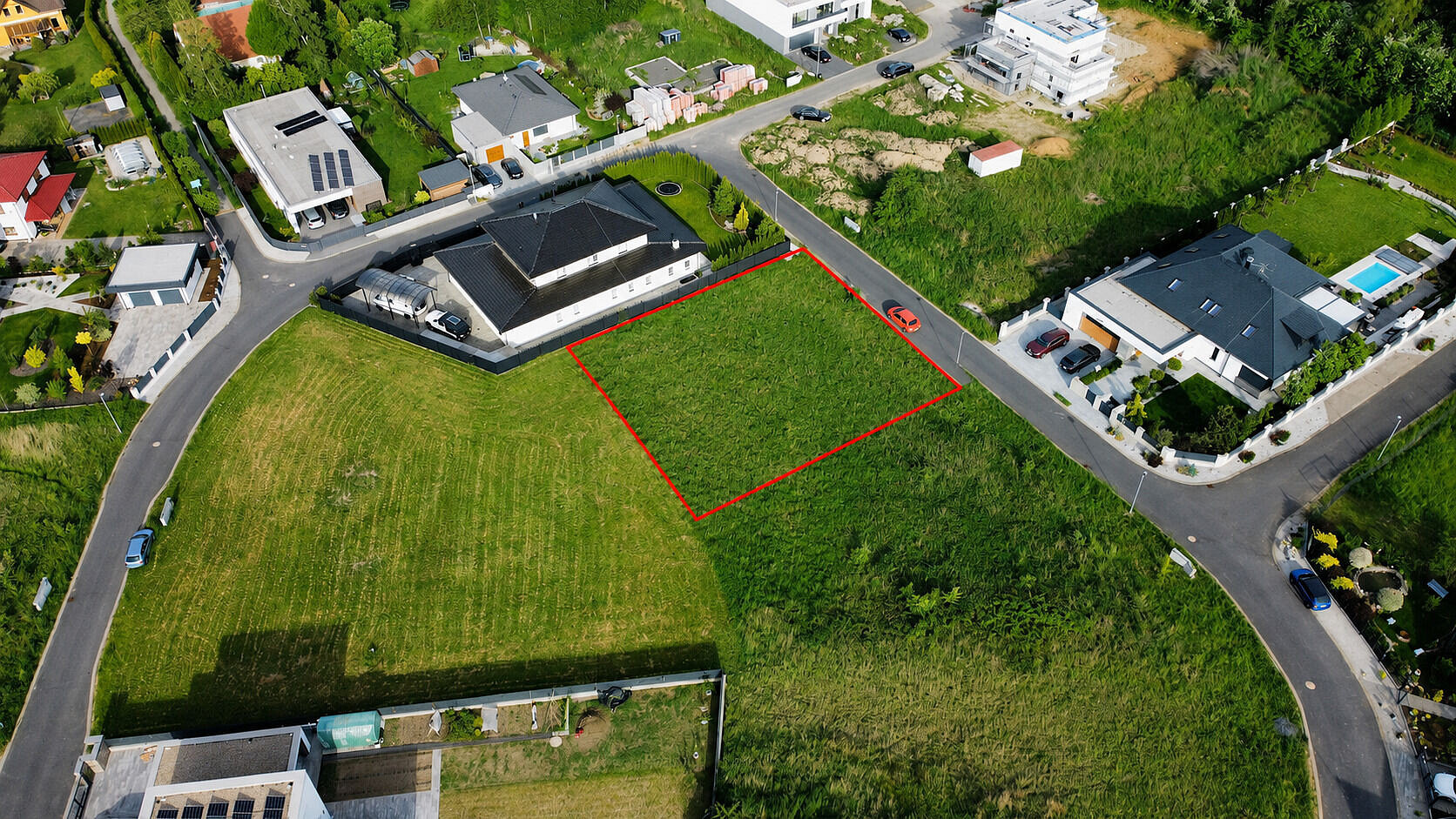 Prodej stavebního pozemku 735 m² — photo 2