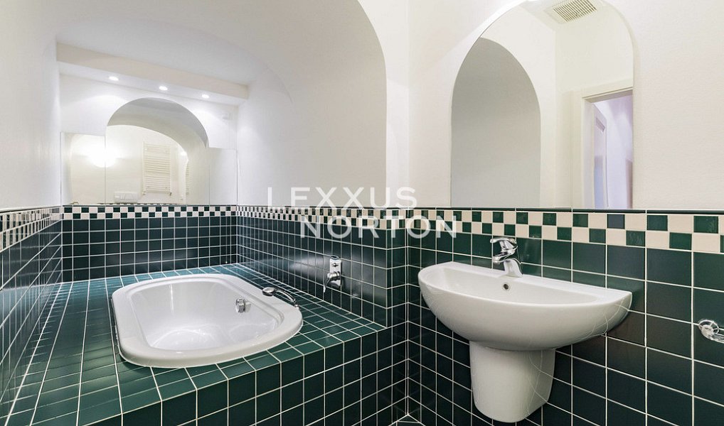 Pronájem bytu 4+1 170 m², Praha – náhled fotky 4