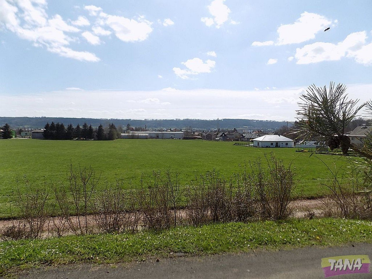 Prodej stavebního pozemku 6 744 m² – pohled 3