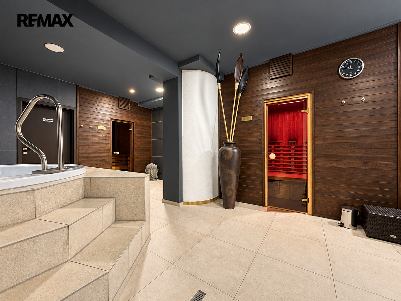 Pronájem komerčního objektu (jiného typu) 501 m² – fotografie 3