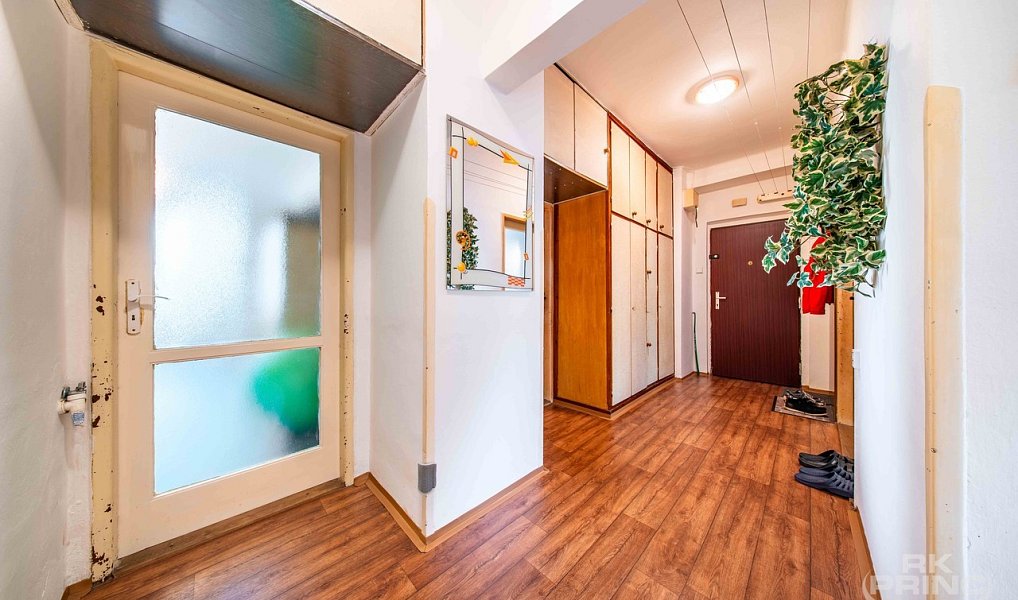 Prodej bytu 3+1 77 m², Praha – náhled fotky 3