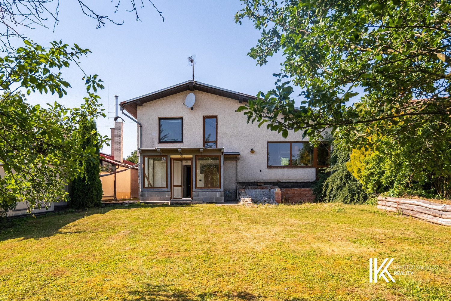 Prodej domu 227 m² s pozemkem 1 193 m² — photo 2