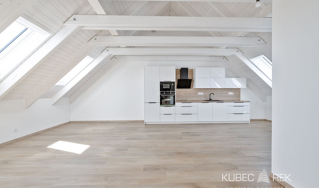 Prodej bytu 2+kk 78 m², Veselí nad Lužnicí – náhled fotky 2