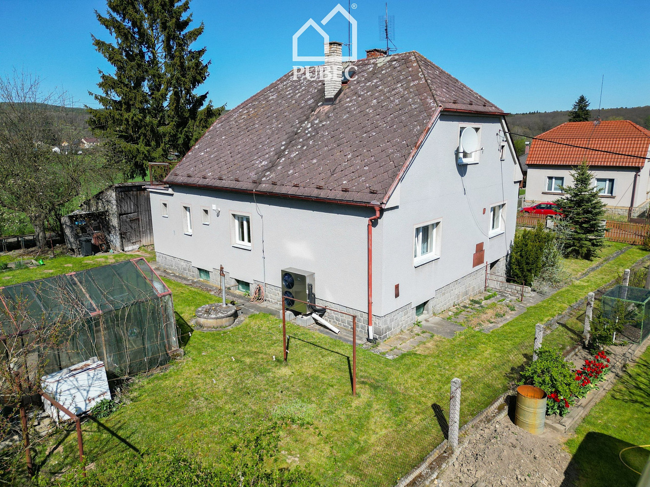 Prodej domu 242 m² s pozemkem 933 m² – fotografie 3