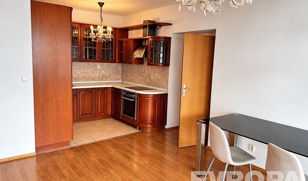 Pronájem bytu 3+kk 92 m², Liberec – náhled fotky 2