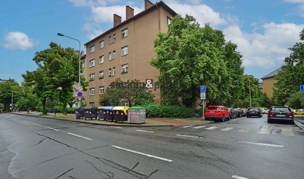 Pronájem bytu 3+1 98 m², Praha – náhled fotky 13