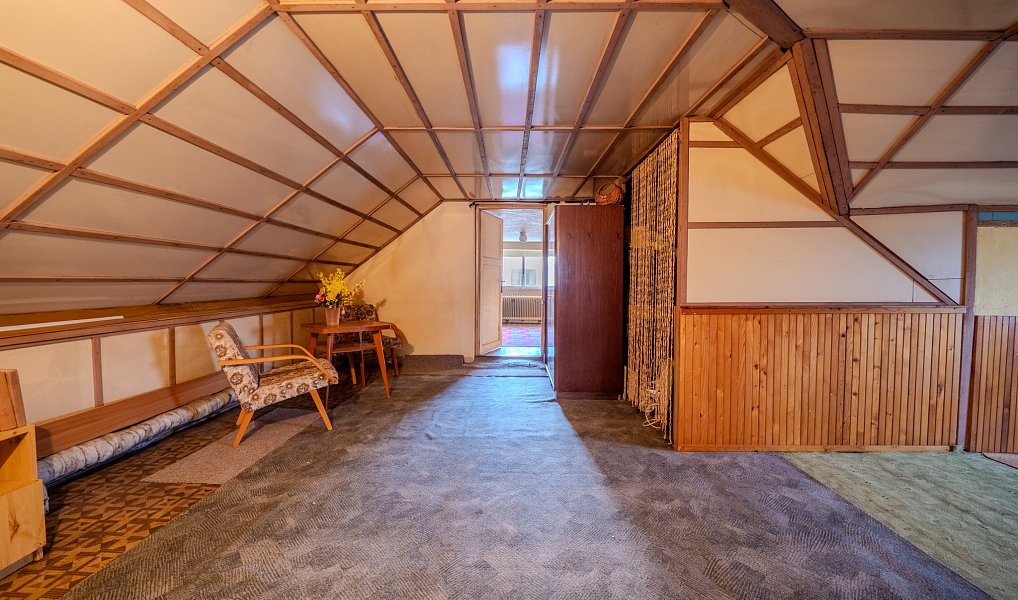 Prodej domu 188 m² s pozemkem 2 427 m², Březovice – náhled fotky 14