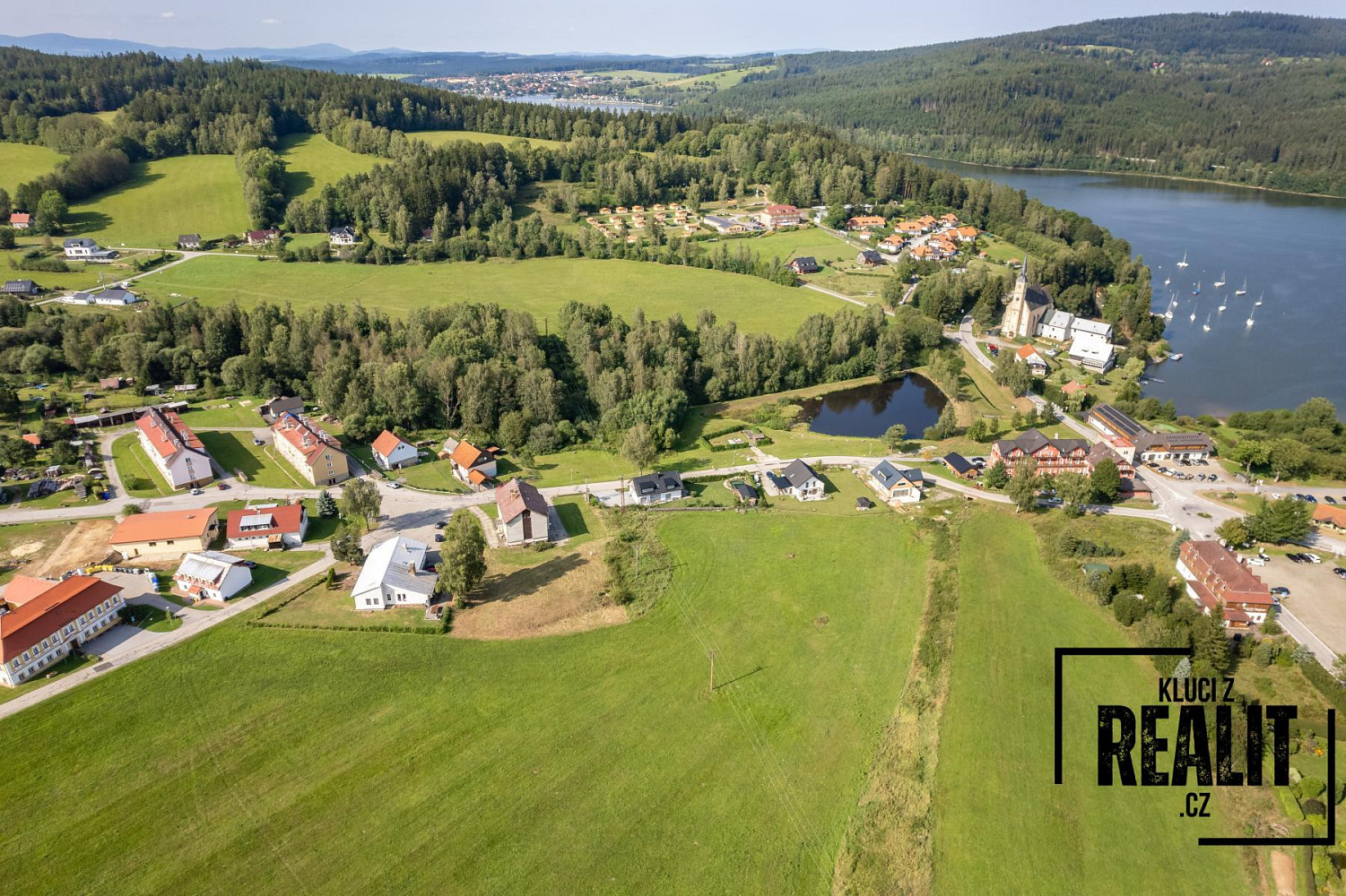 Prodej stavebního pozemku 1 207 m² – fotografie 5