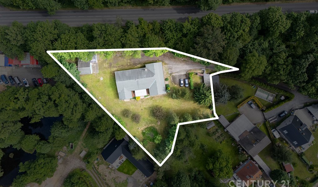 Prodej domu 273 m² s pozemkem 3 348 m², Lom – náhled fotky 2