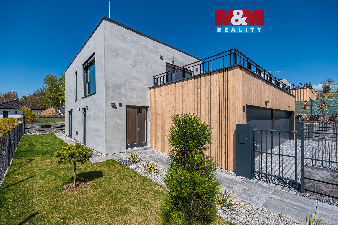 Prodej domu 201 m² s pozemkem 940 m²