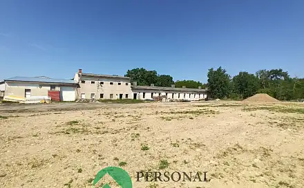 Prodej skladovacích prostor 2 000 m², Krakovany - Božec, okres Kolín
