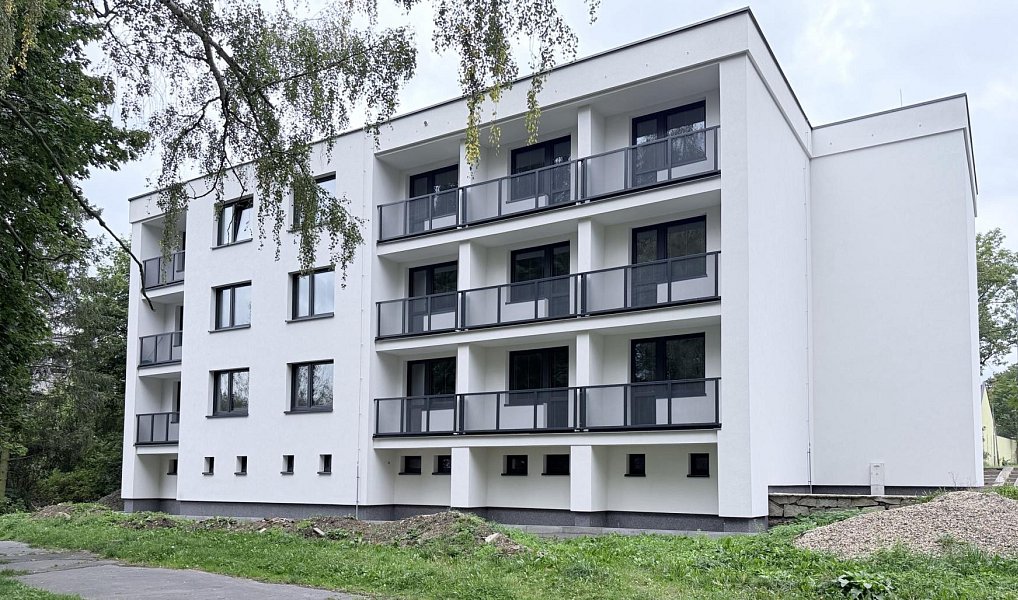 Pronájem bytu 2+1 44 m², Bruntál – fotka 1 z 23