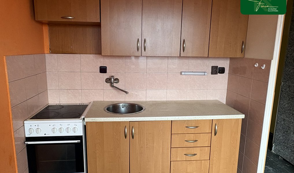Pronájem bytu 1+kk 20 m², Česká Lípa – fotka 1 z 9
