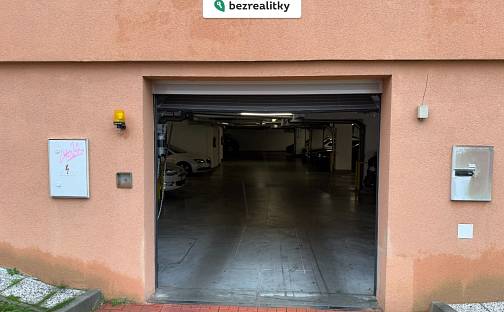 Prodej garáže 14 m2, Nad Okrouhlíkem, Praha 8 - Libeň