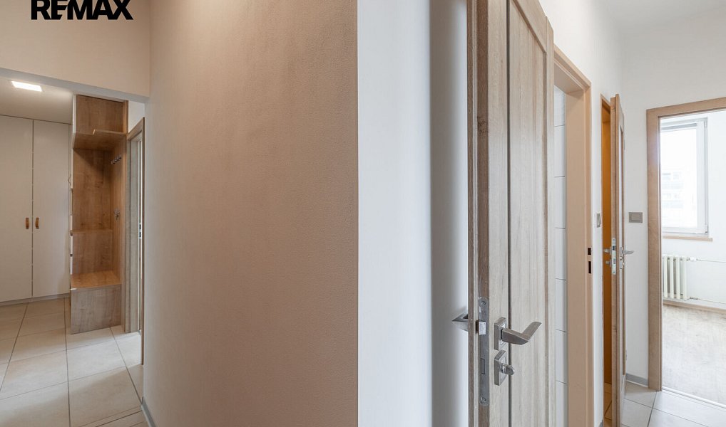 Pronájem bytu 3+1 73 m², Praha – náhled fotky 3