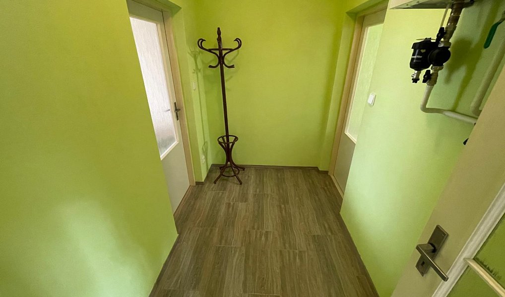 Pronájem domu 120 m², Božice – náhled fotky 2