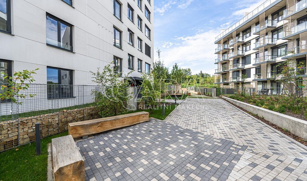 Pronájem bytu 2+kk 50 m², Praha – náhled fotky 21