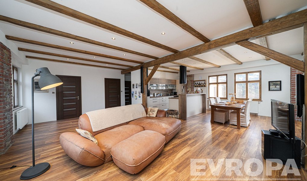 Prodej domu 495 m² s pozemkem 528 m², Vrchlabí – náhled fotky 7