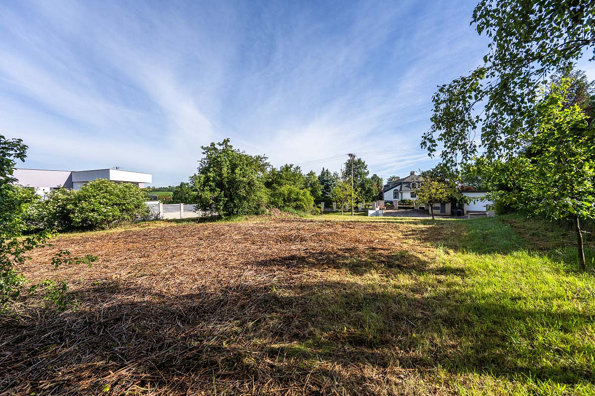 Prodej stavebního pozemku 887 m² – pohled 6