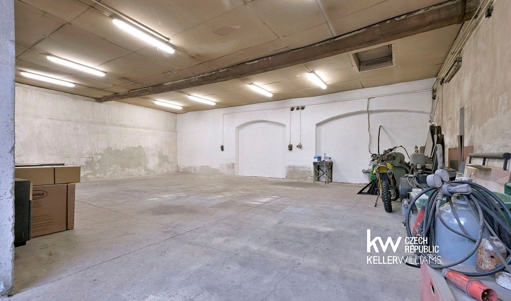 Pronájem skladovacích prostor 100 m², Předklášteří – náhled fotky 3