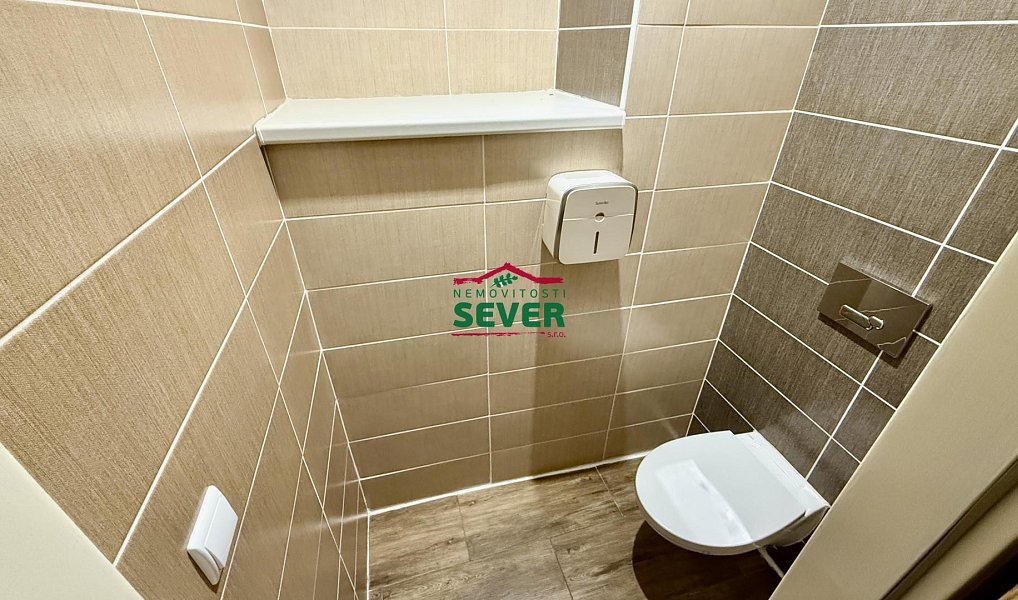 Prodej domu 220 m² s pozemkem 1 576 m², Louny – náhled fotky 21
