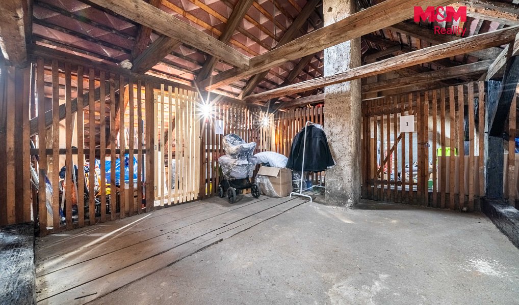 Prodej bytu 4+kk 64 m², Lochovice – náhled fotky 21