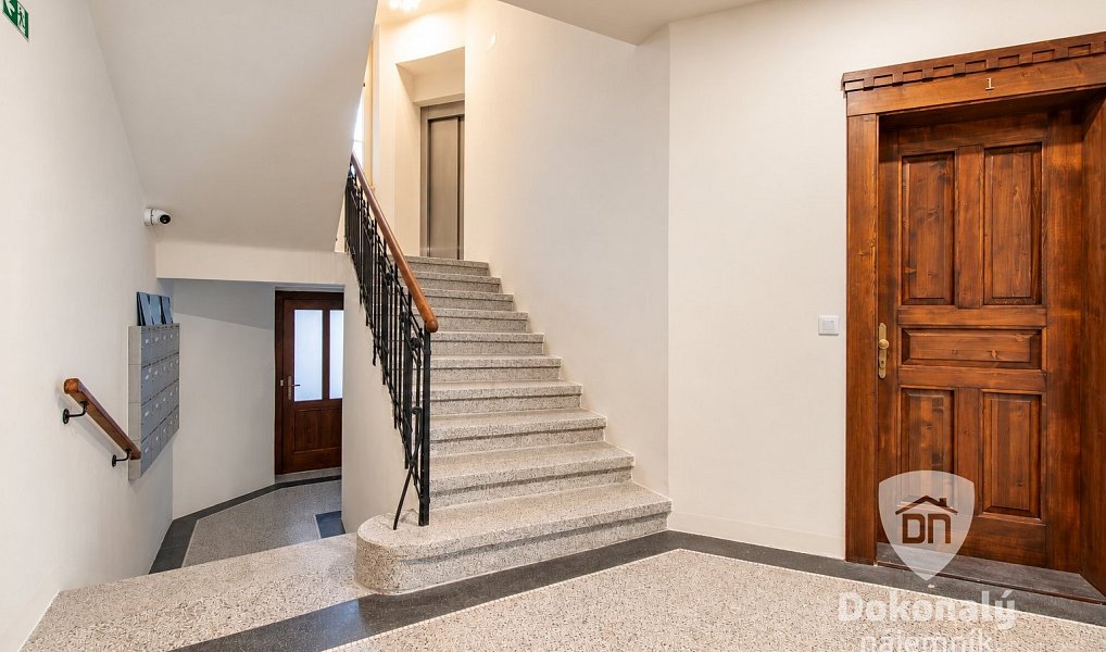 Pronájem bytu 2+kk 57 m², Praha – náhled fotky 18