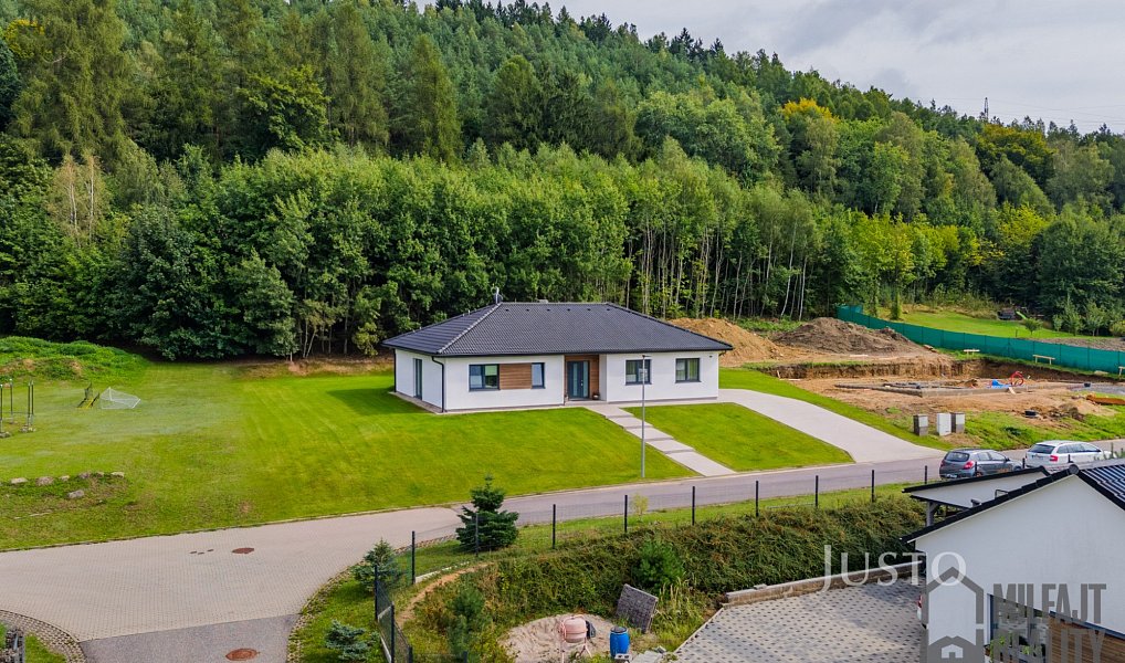 Prodej stavebního pozemku 1 402 m², Hodkovice nad Mohelkou – náhled fotky 2