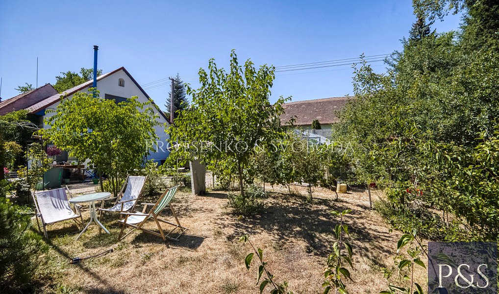 Prodej ubytovacího objektu 300 m², Lhenice – náhled fotky 10