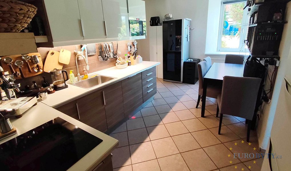 Pronájem bytu 2+1 70 m², Praha – náhled fotky 3