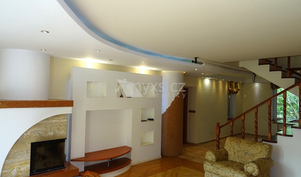 Prodej domu 212 m² s pozemkem 471 m², Jeneč – náhled fotky 7